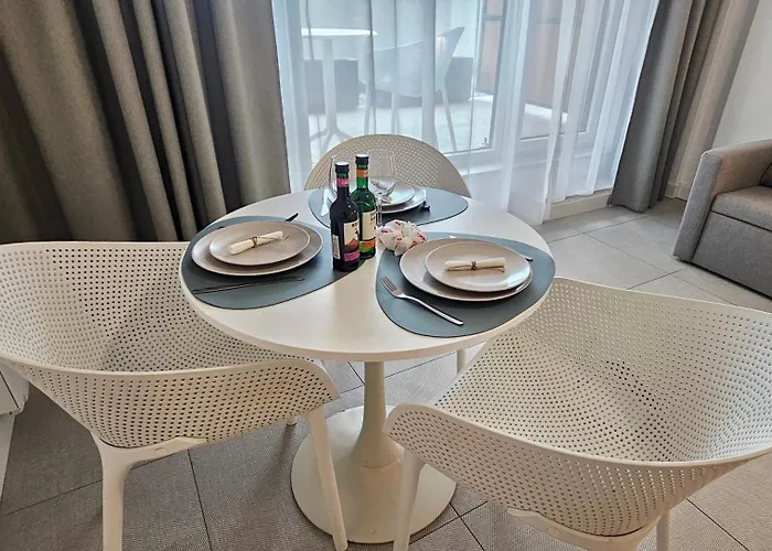 Apartmán Aquamarina Prima 04 Z Tarasem Przy Plazy *